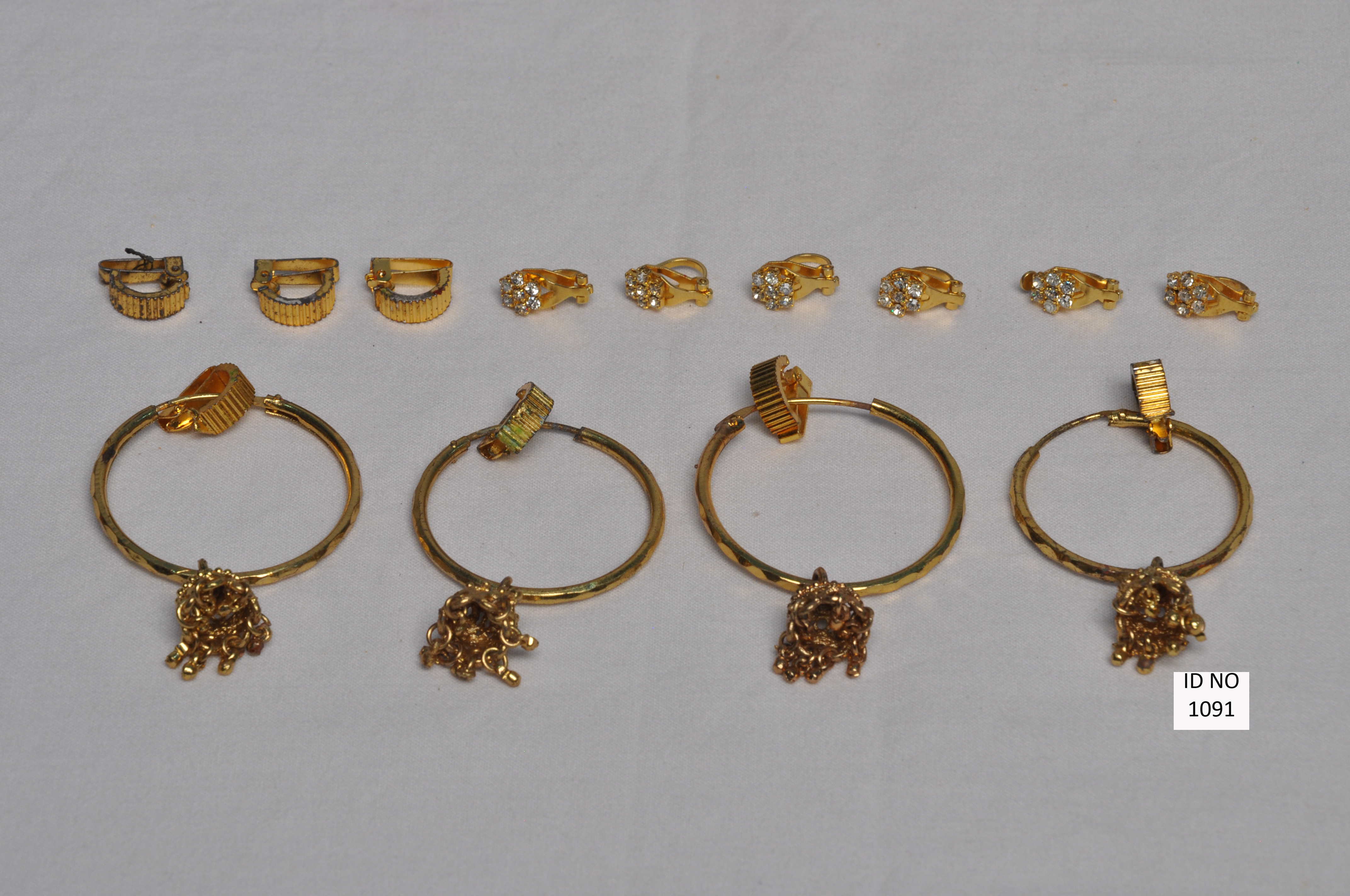 earring