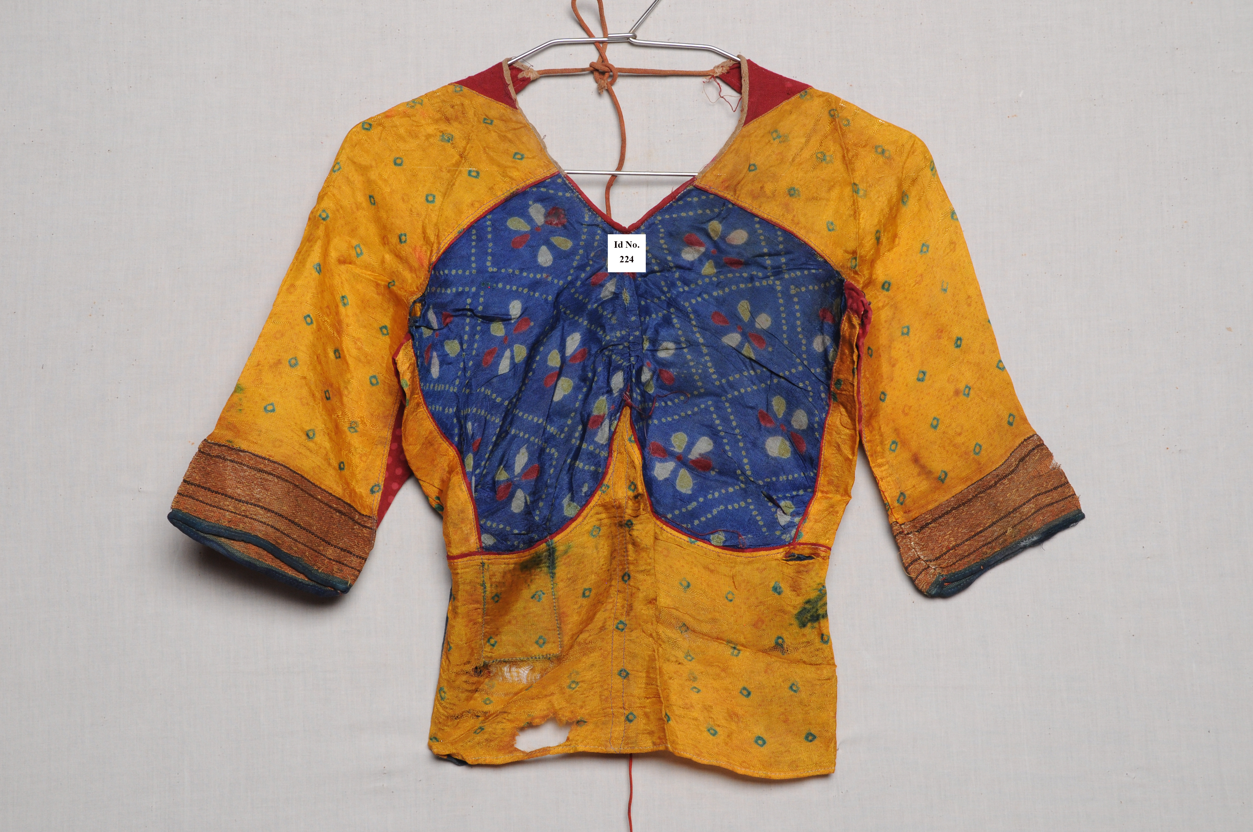 blouse