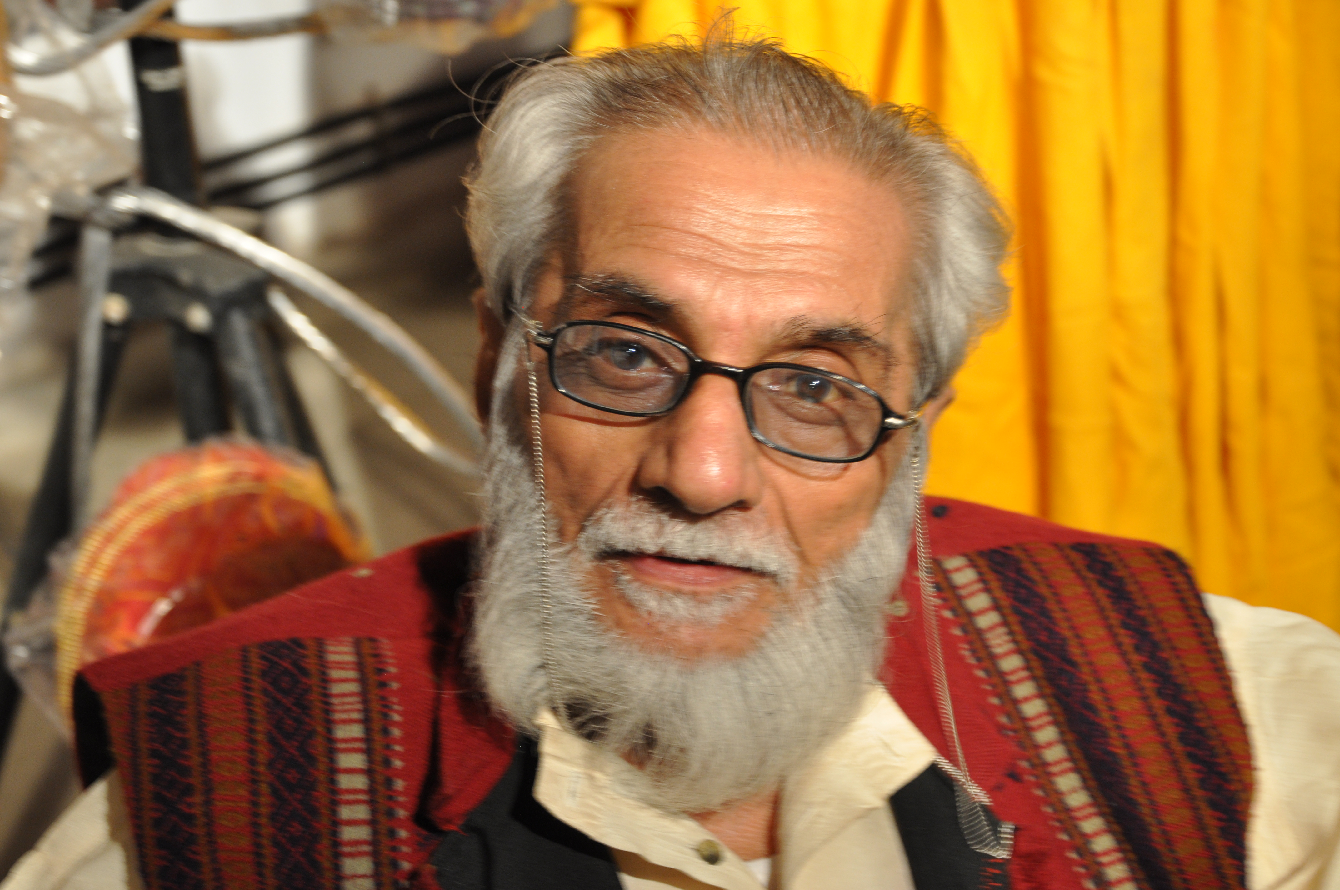 HASMUKH BARADI