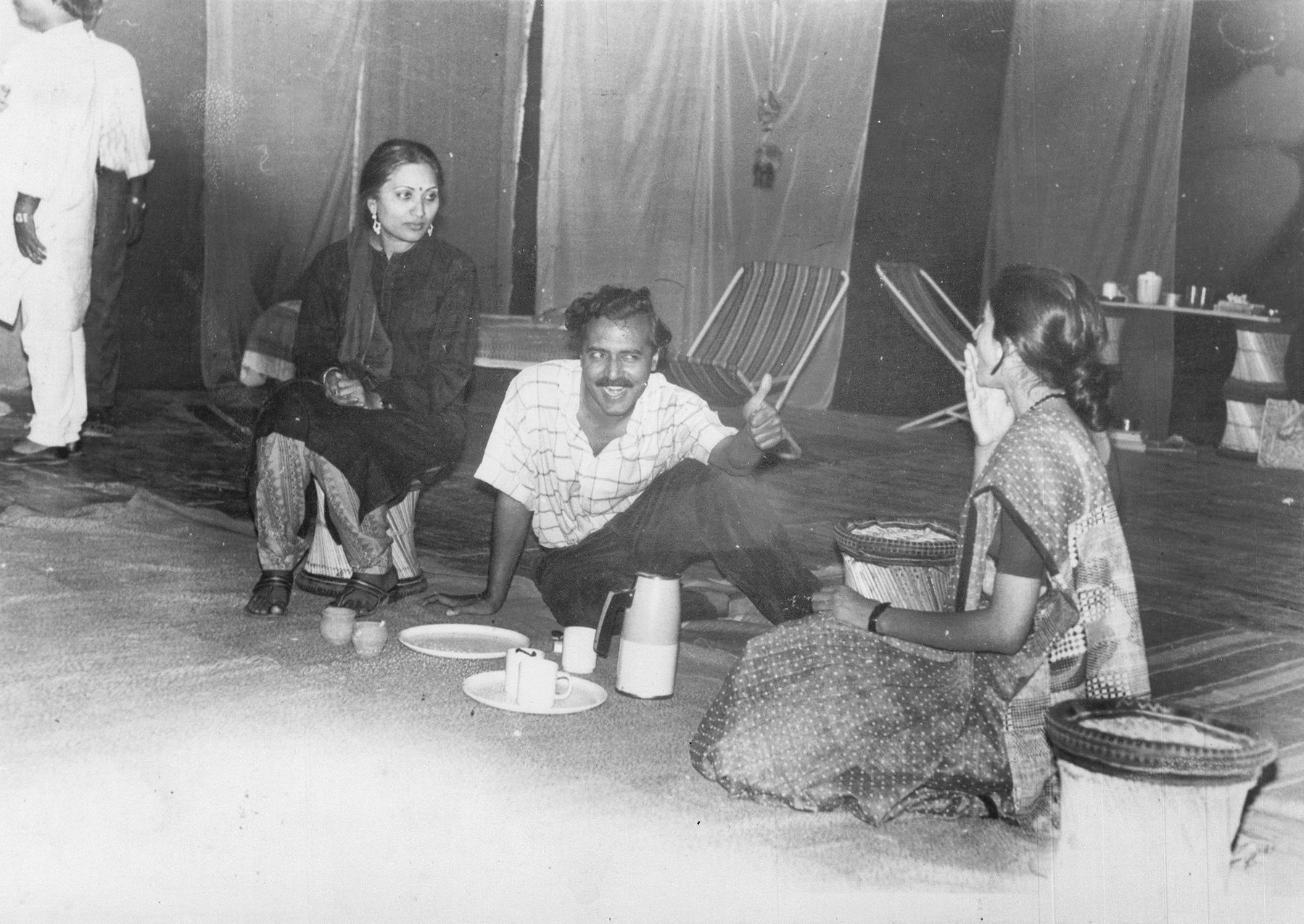 Aakhu Ayakhun Farithi