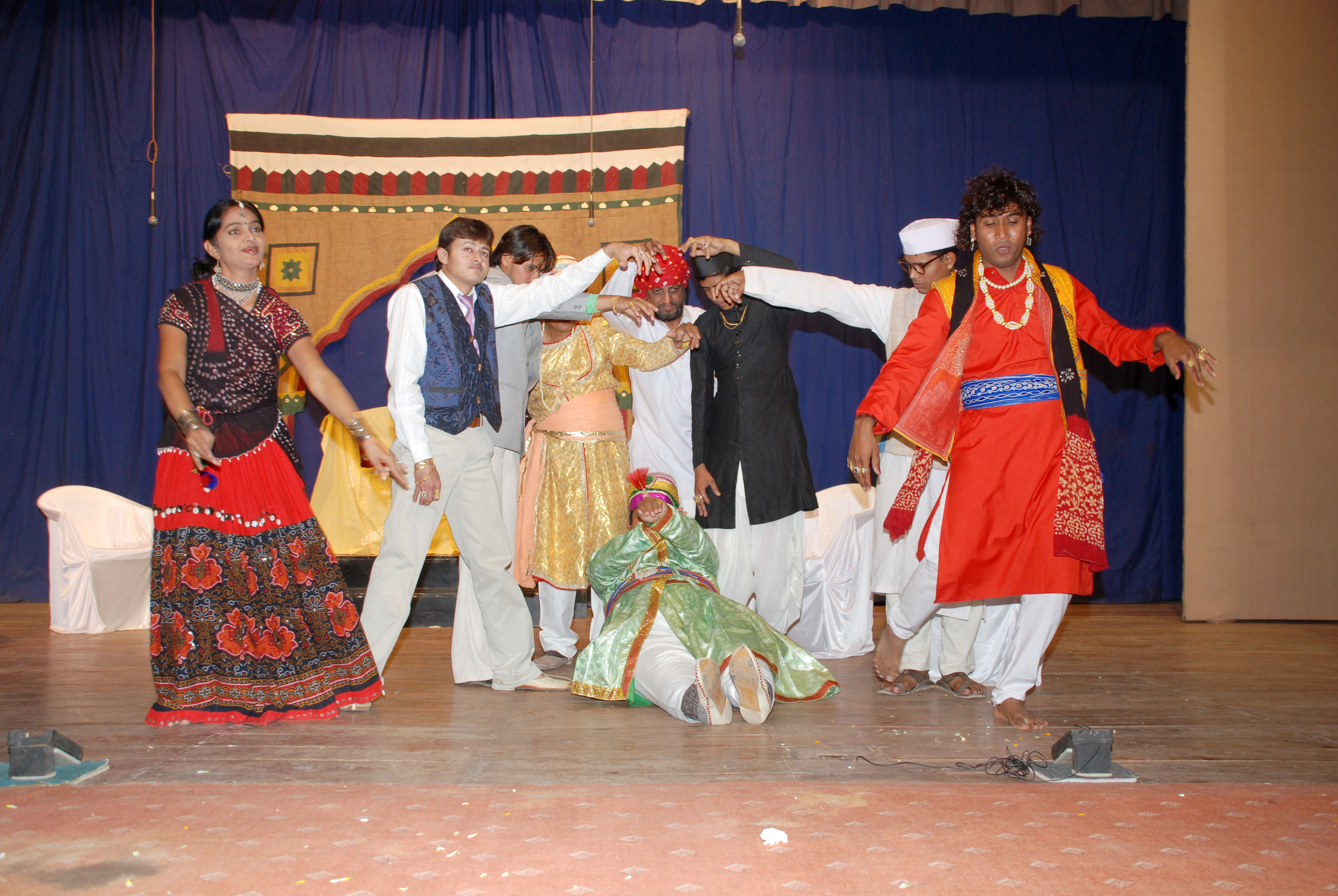 Khushnuma Khayal no Khel