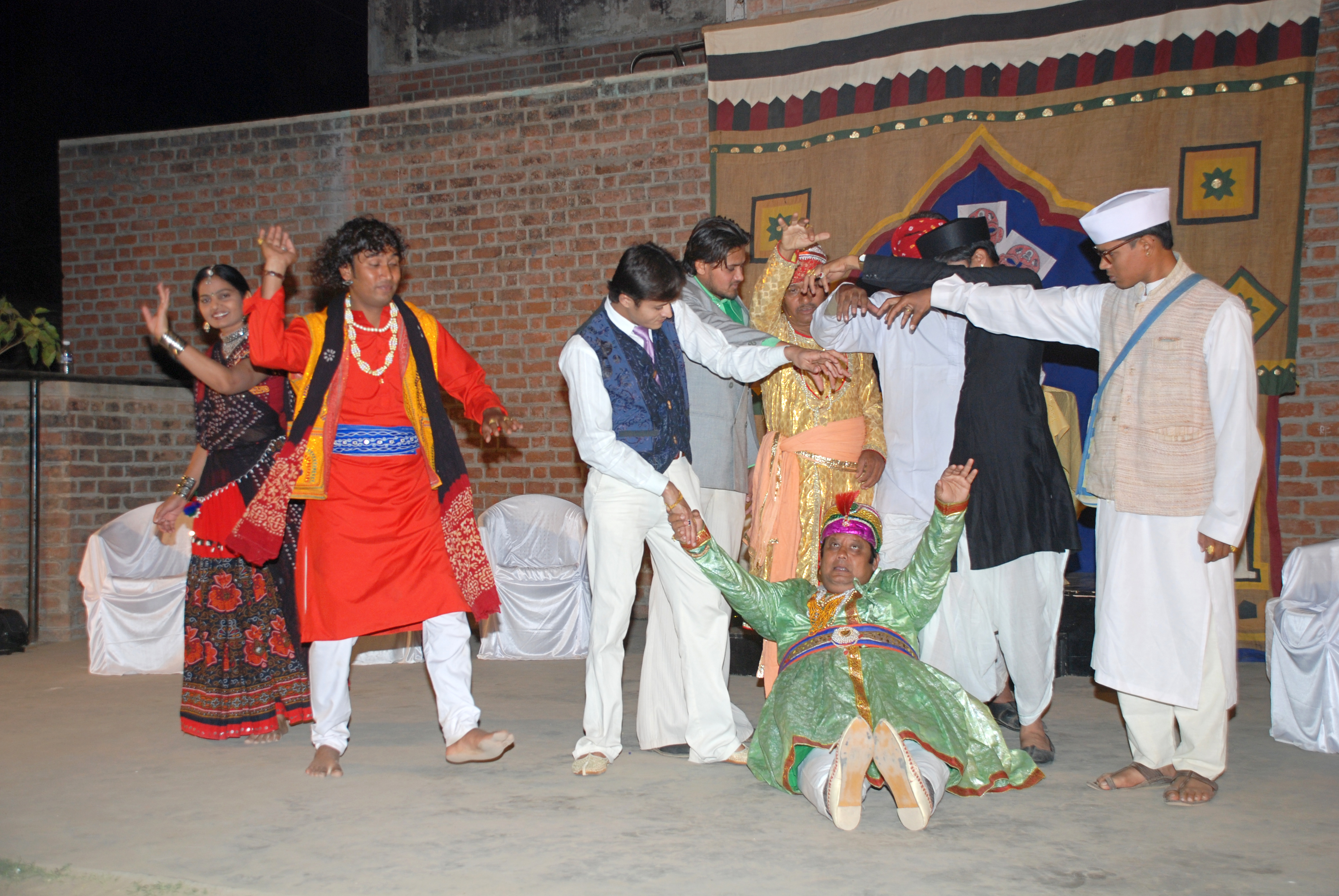 Khushnuma Khayal no Khel