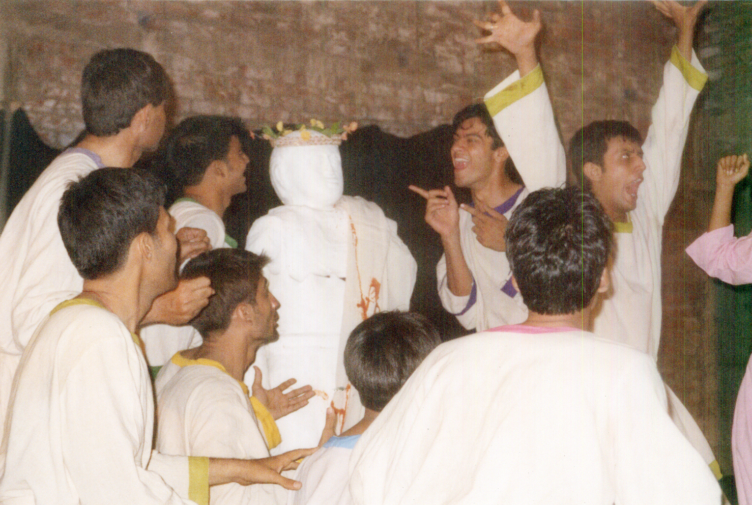 Hun Ja caesar Ne Hun Ja Brutus Chhun