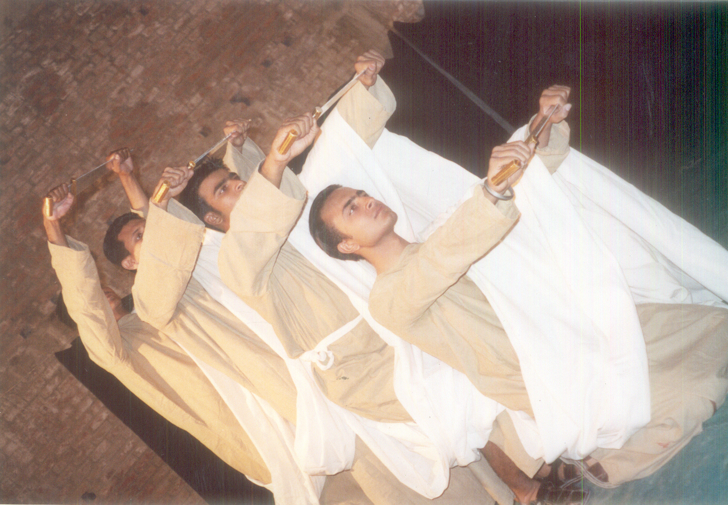 Hun Ja caesar Ne Hun Ja Brutus Chhun