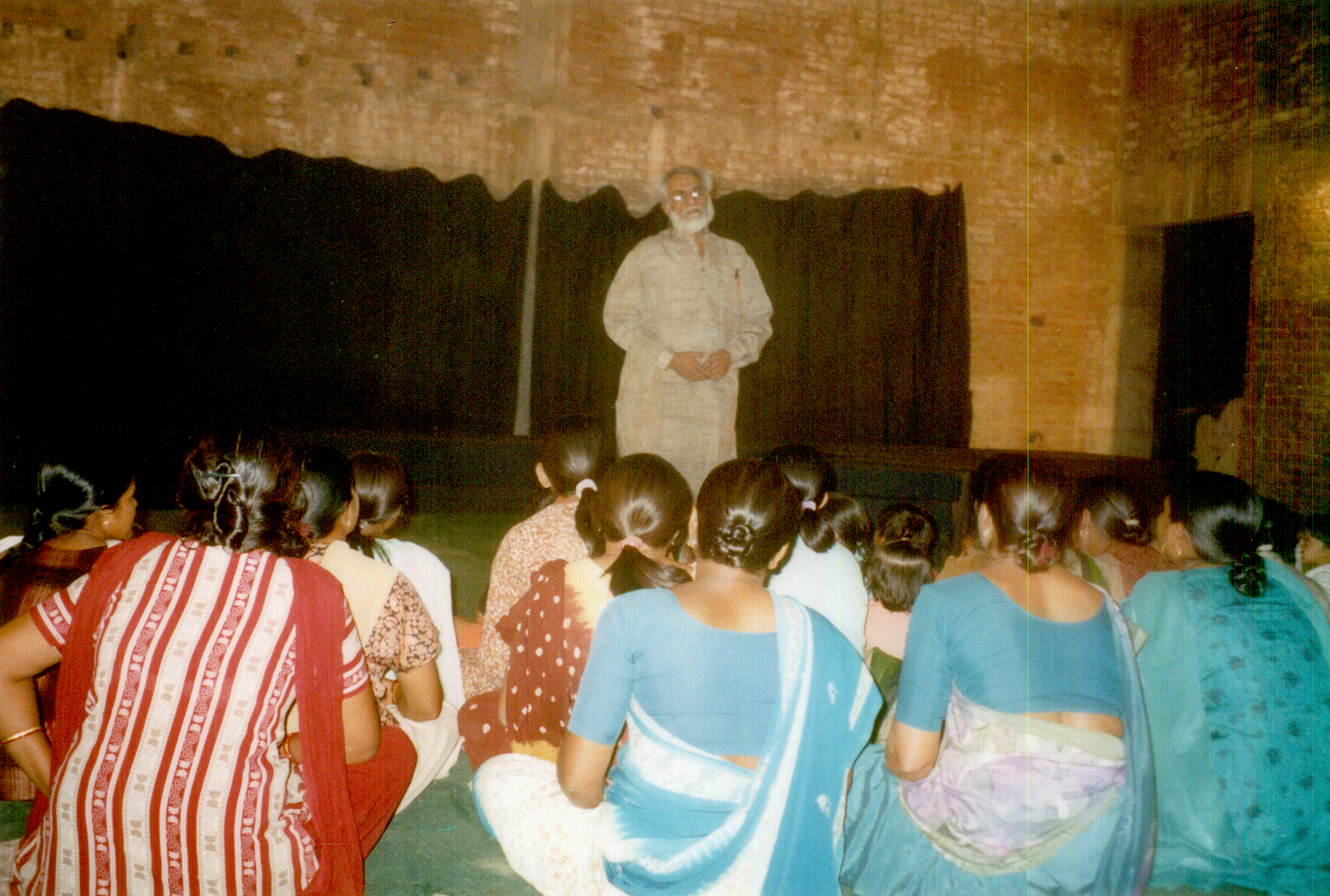 Hun Ja caesar Ne Hun Ja Brutus Chhun