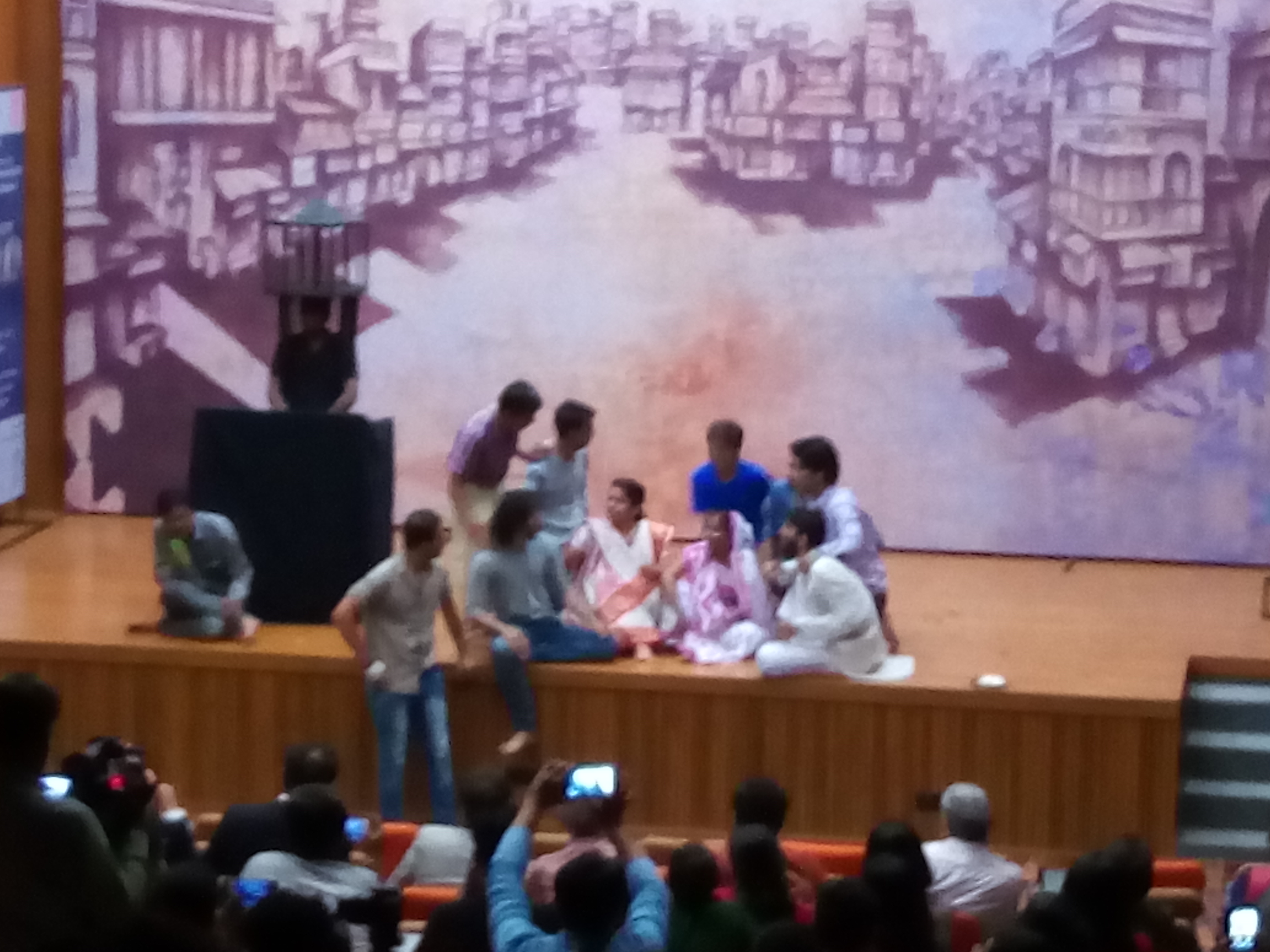 Pol Pol Amdavadni Odakh Pol