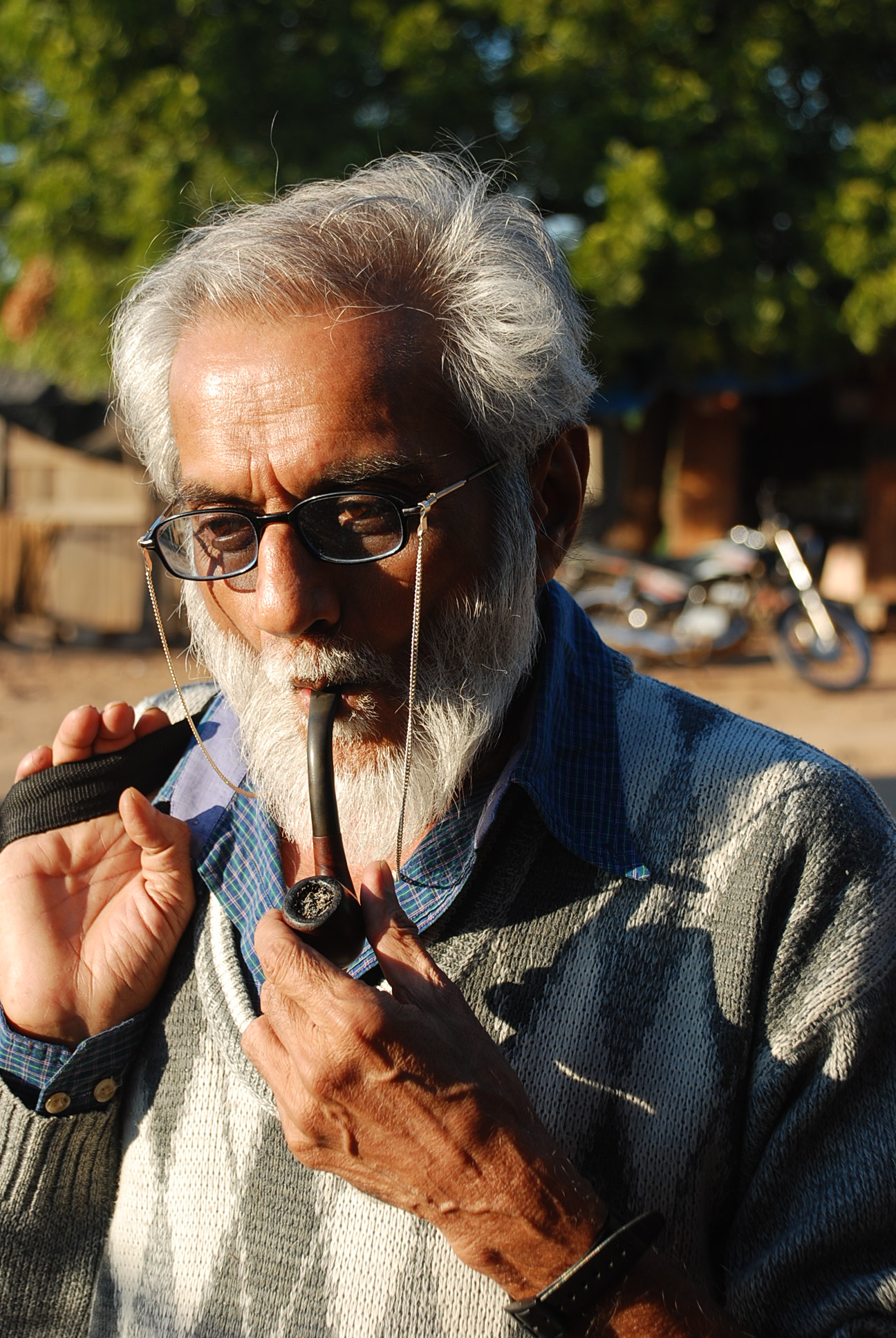 HASMUKH BARADI