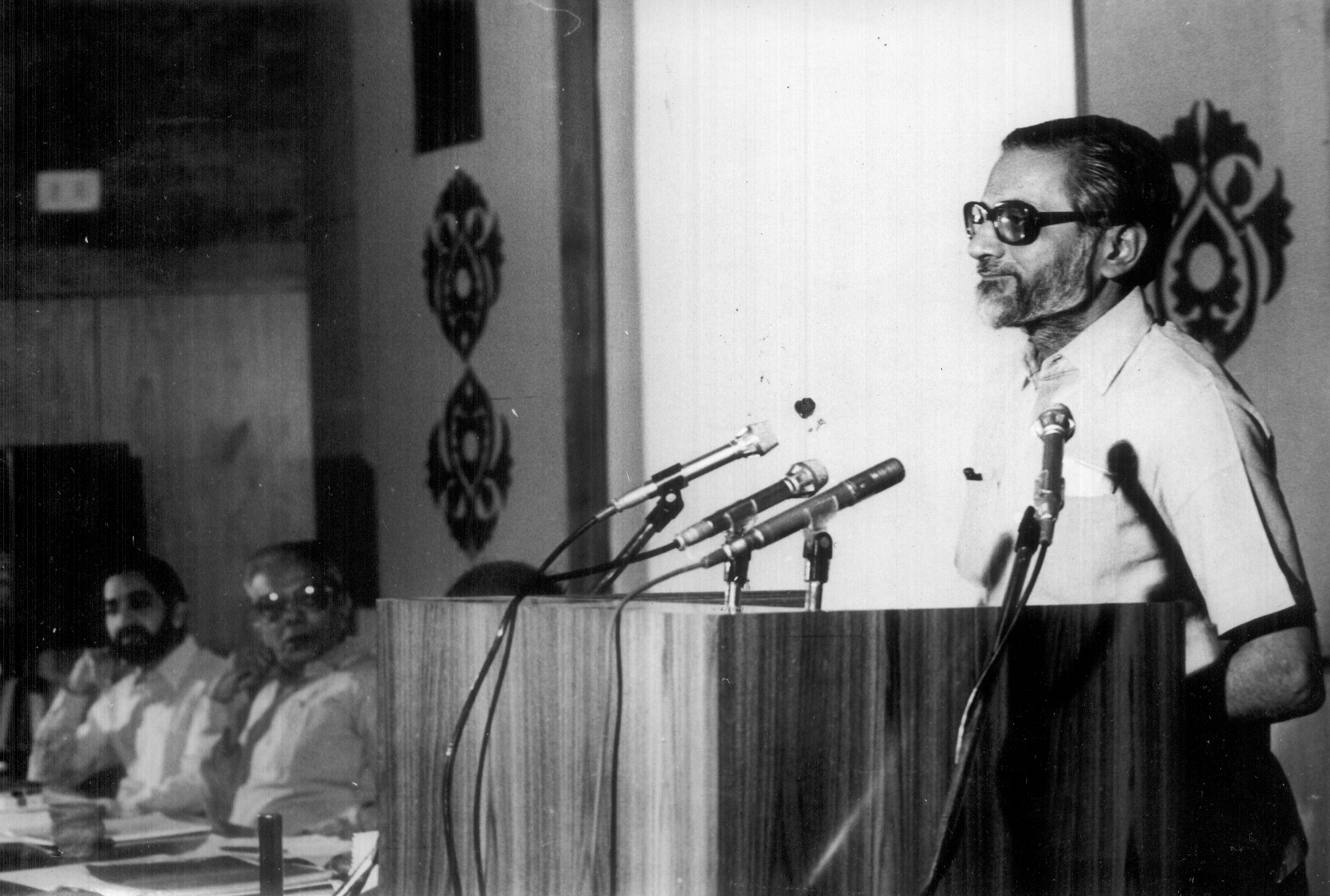 HASMUKH BARADI