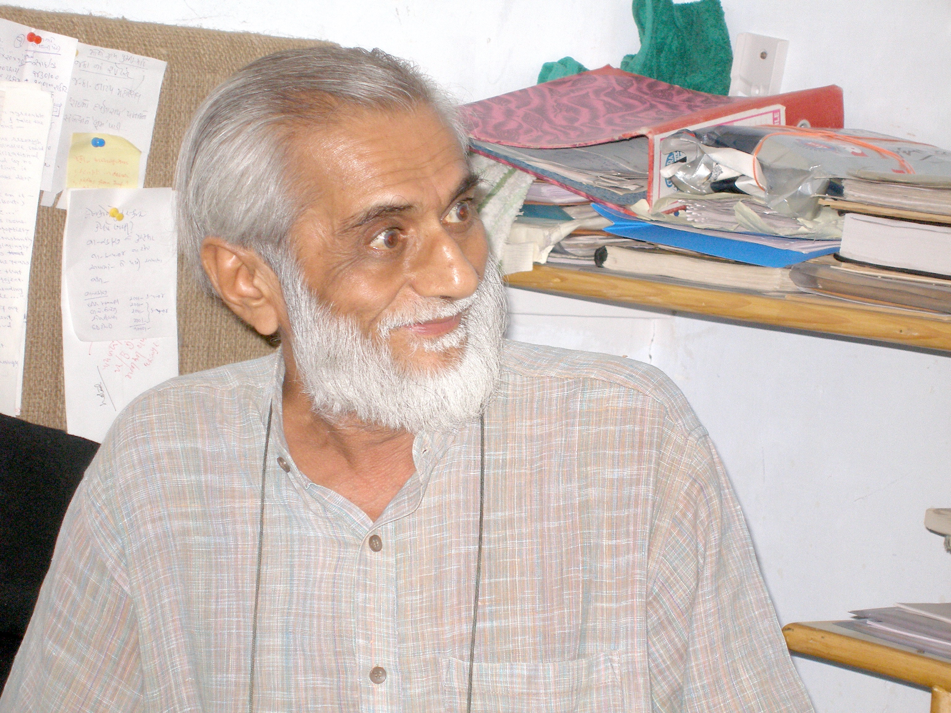 HASMUKH BARADI