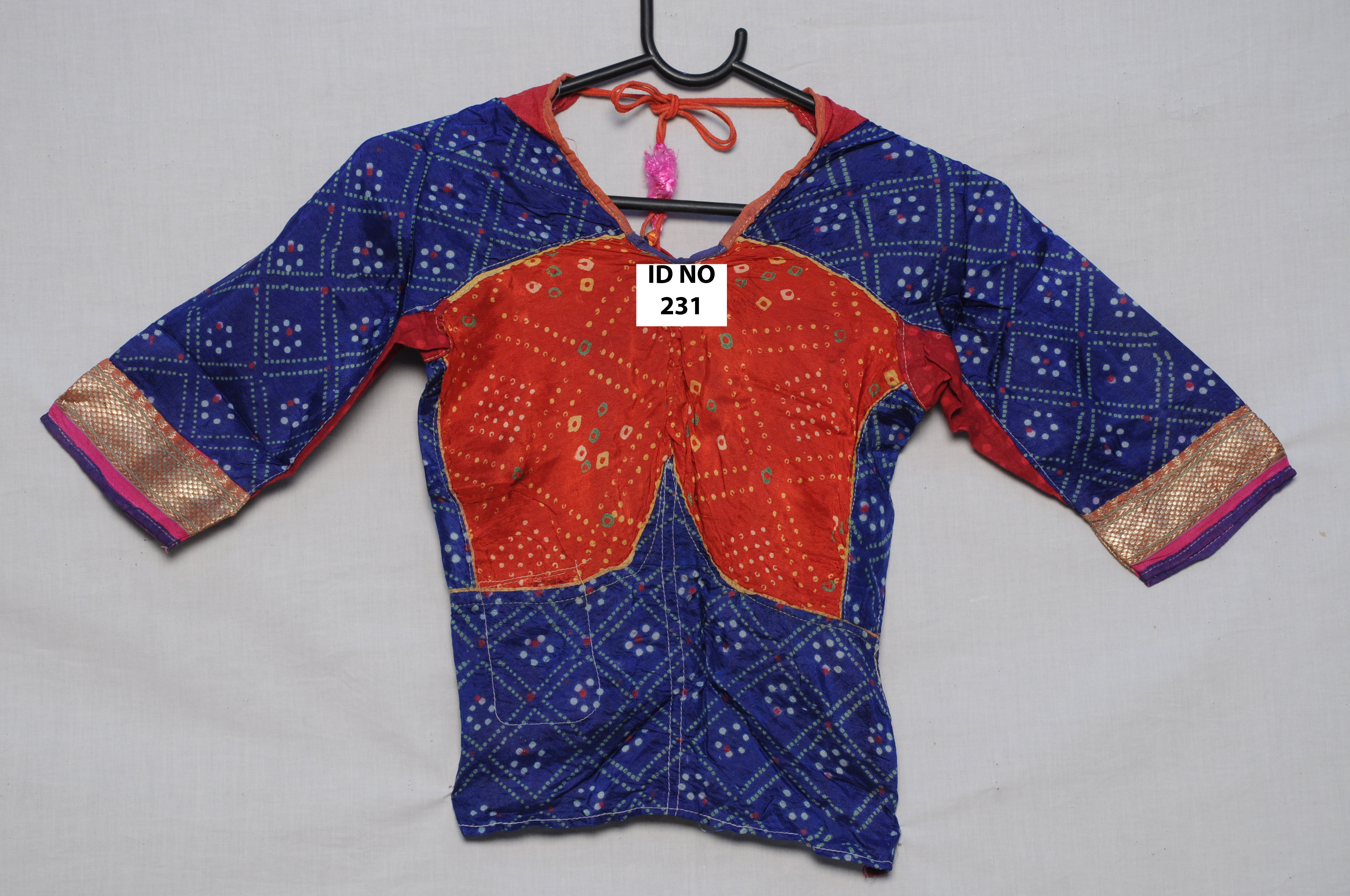 blouse