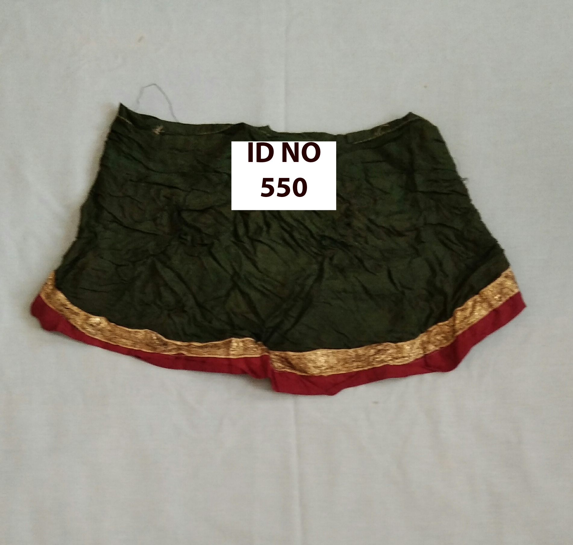 	apron