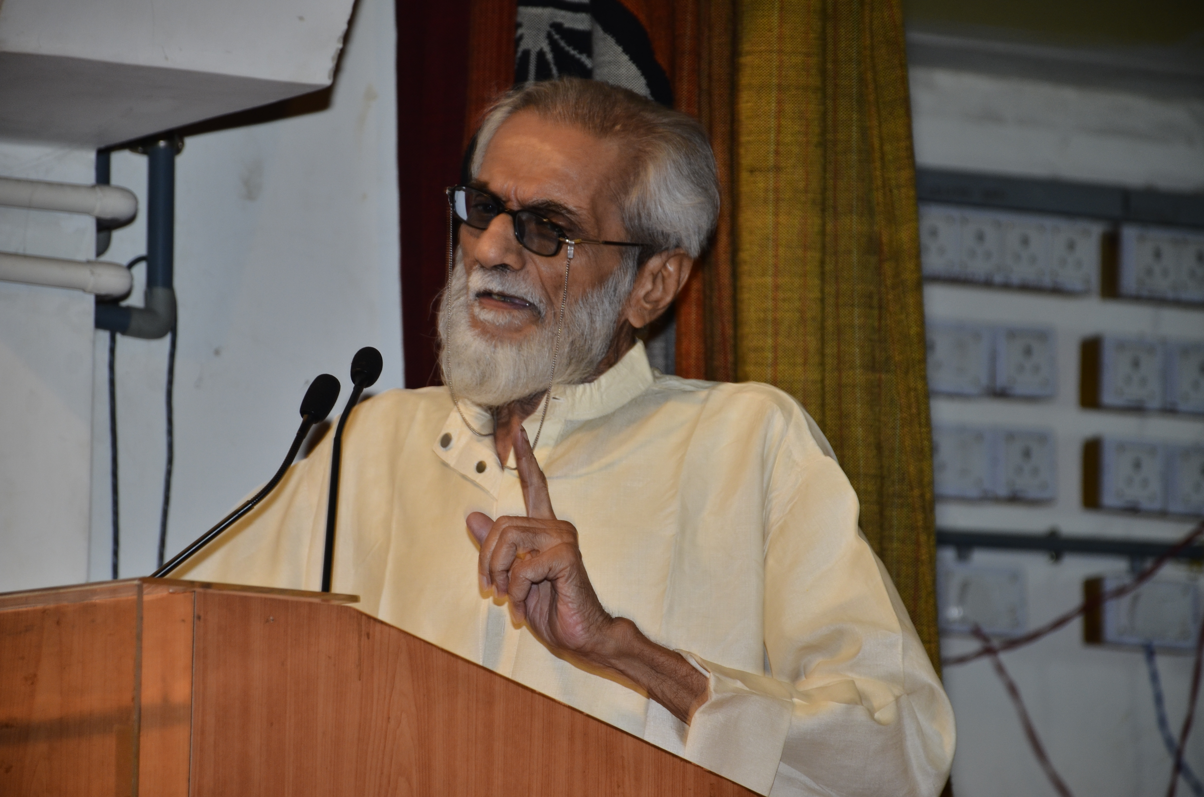 HASMUKH BARADI