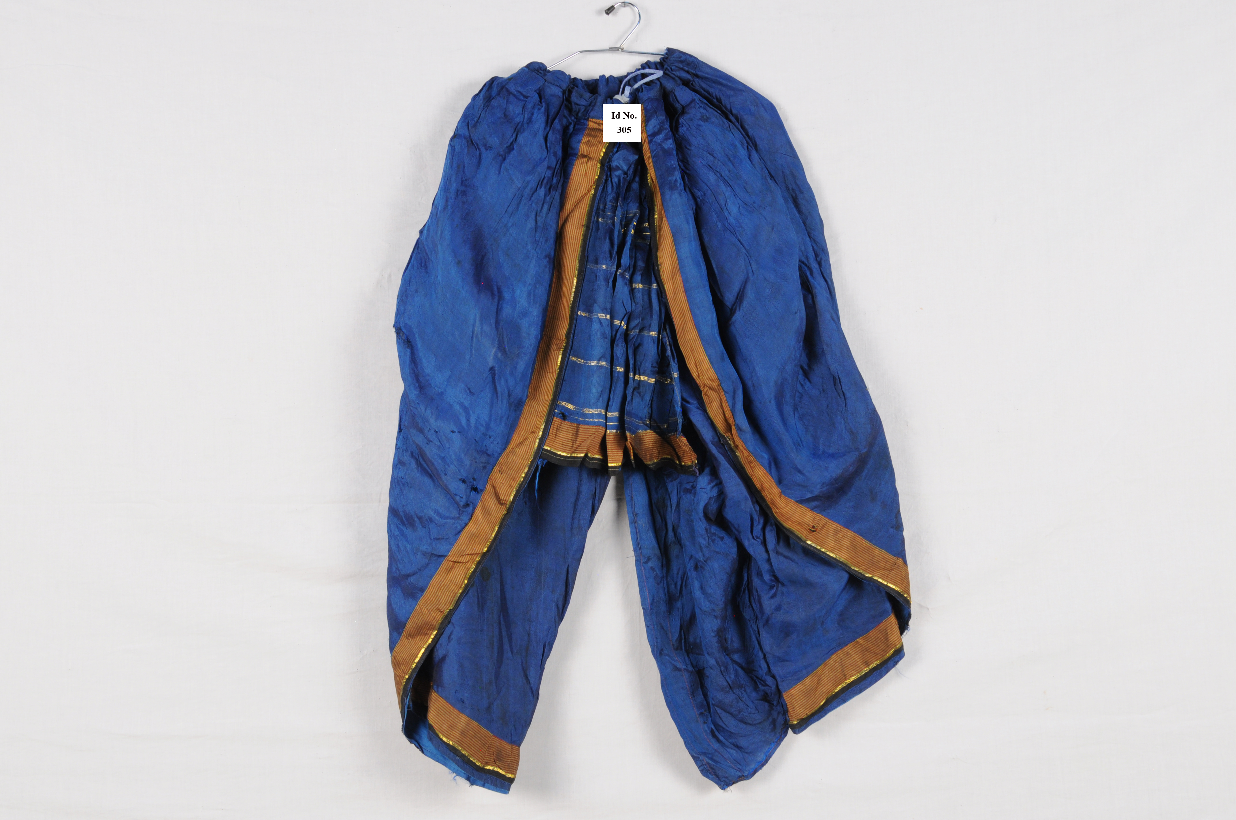 	dhoti salwar