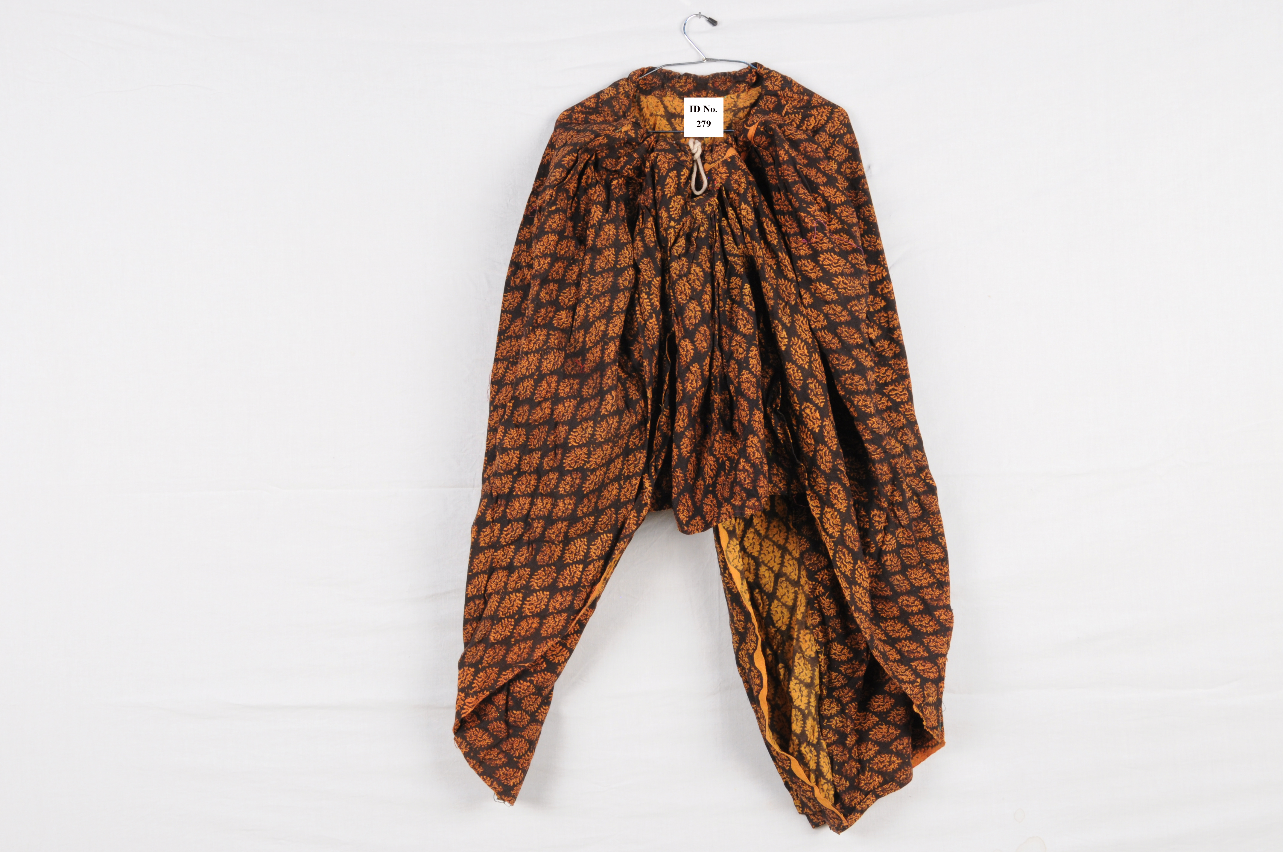 	dhoti salwar